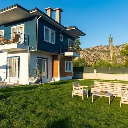 Villa Feniks *